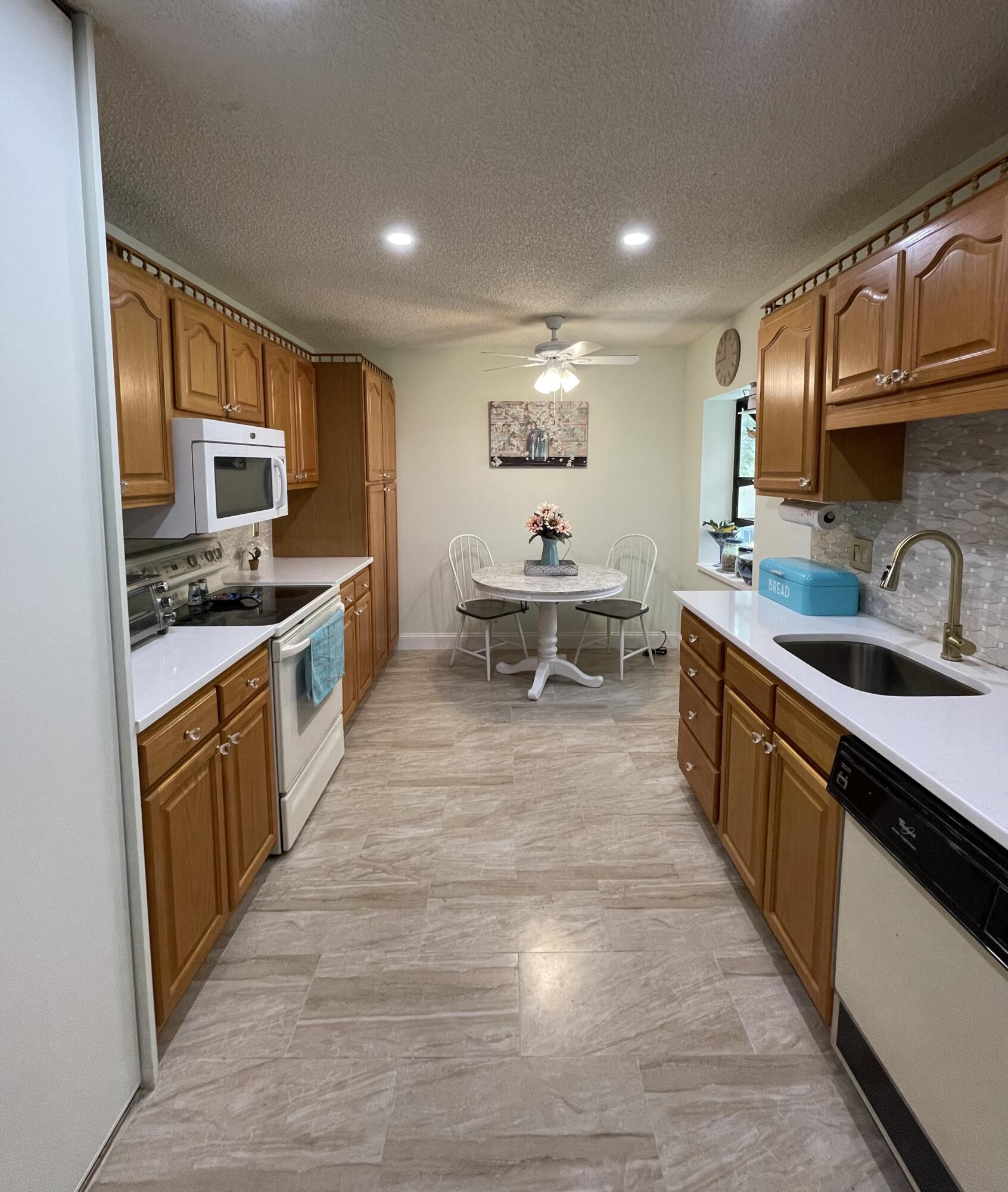 TARTAN COCONUT CREEK - Residential