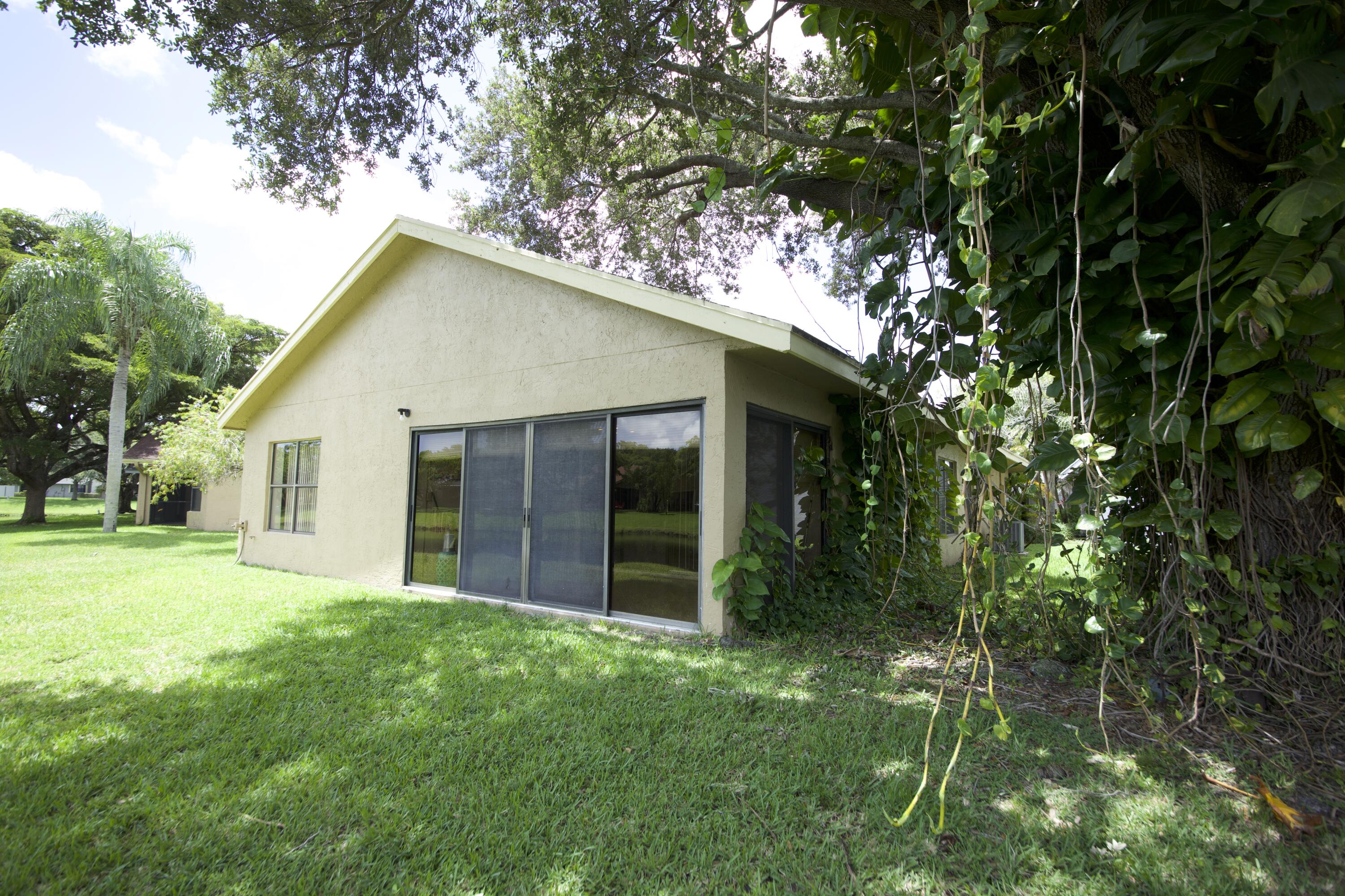 TARTAN COCONUT CREEK - Residential