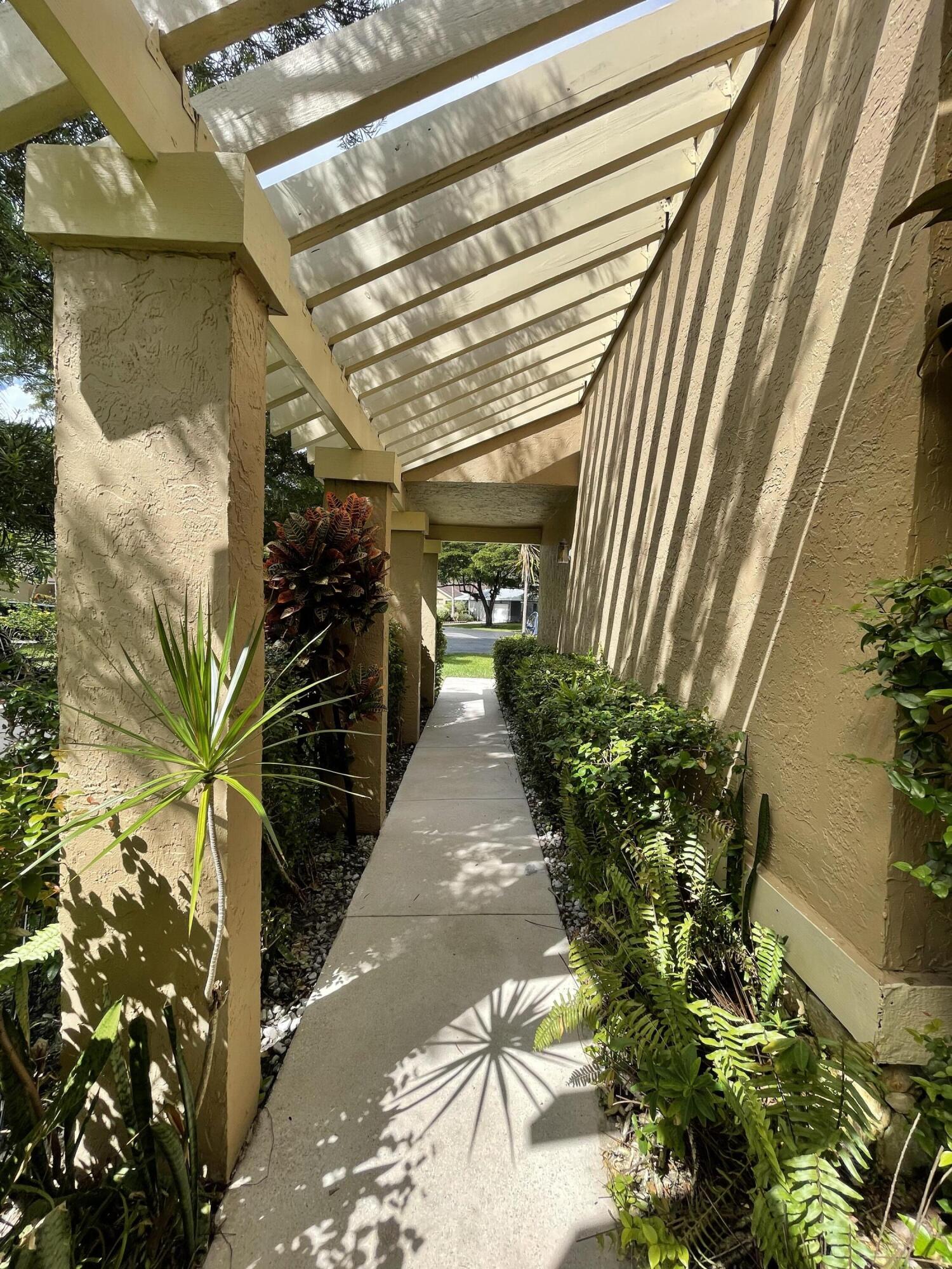 TARTAN COCONUT CREEK - Residential