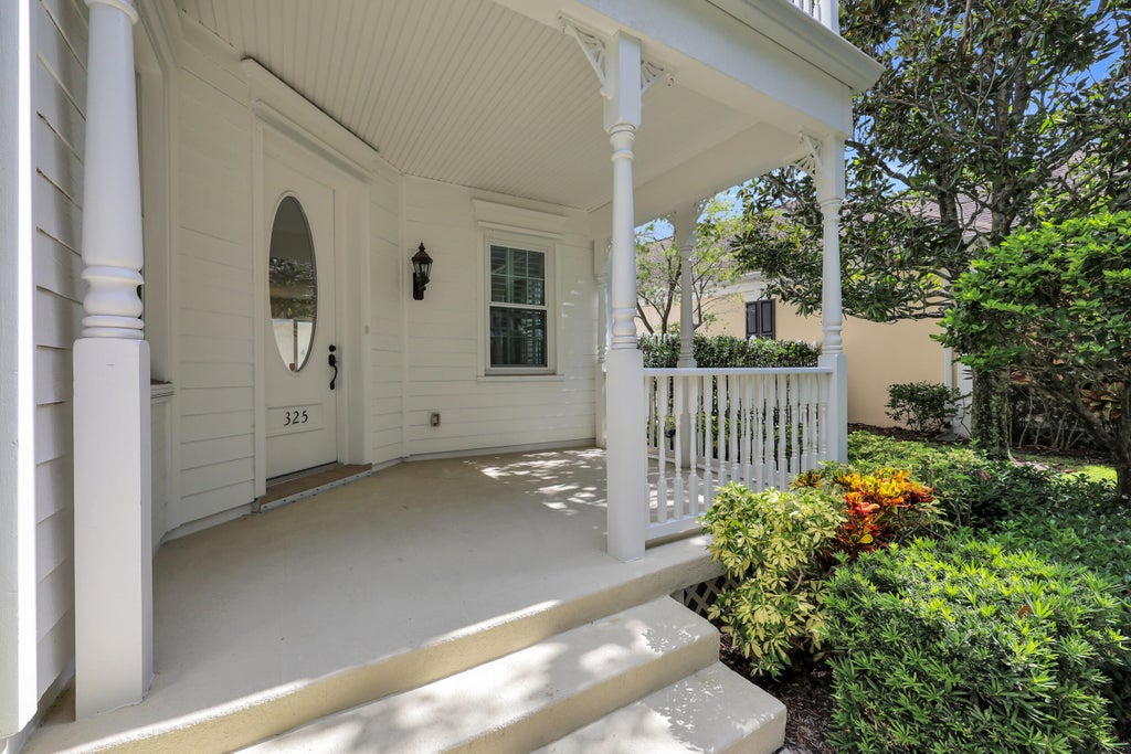 Photo of 325 Sweet Bay Circle, Jupiter, FL 33458 (MLS # B26069212)