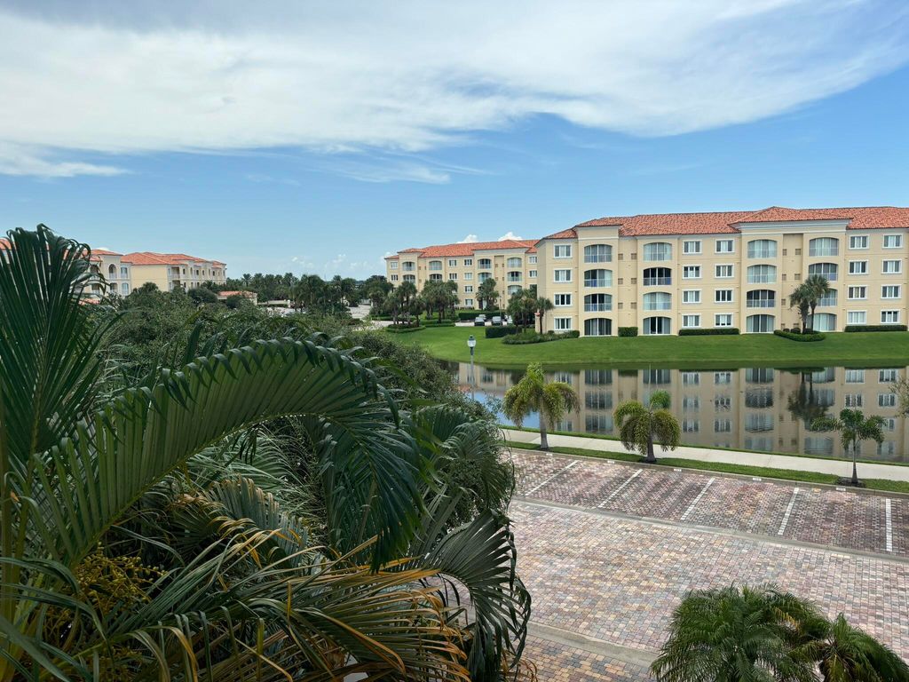 Photo of 7 Harbour Isle Drive E #304, Fort Pierce, FL 34949 (MLS # R11012427)