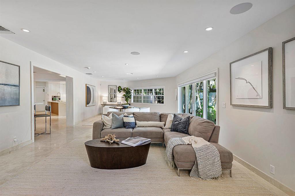 Vista Del Mar - Residential