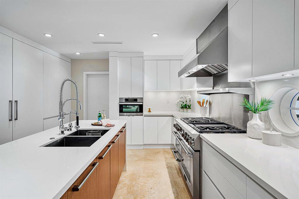 Vista Del Mar - Residential