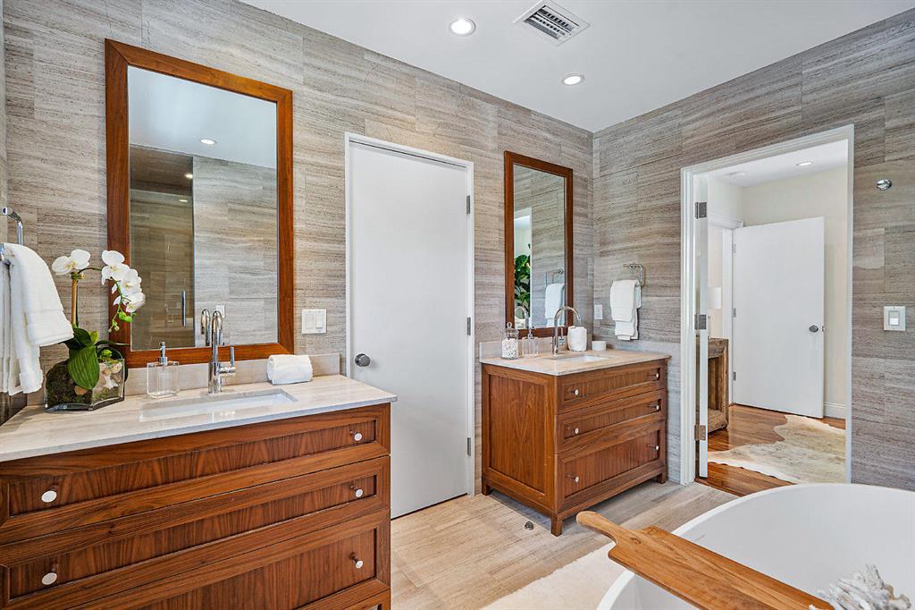 Vista Del Mar - Residential