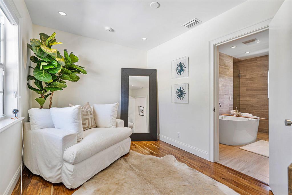 Vista Del Mar - Residential