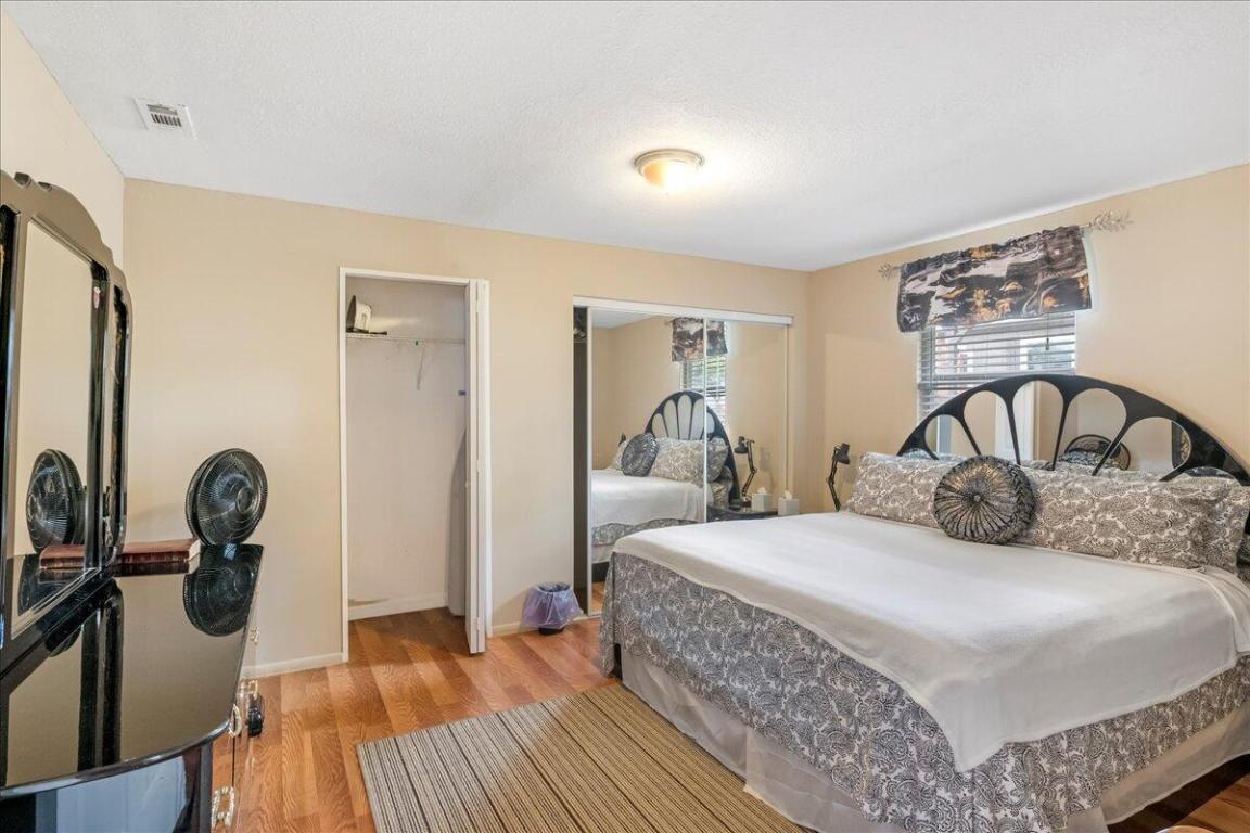 LAKEVIEW PLACE - Residential