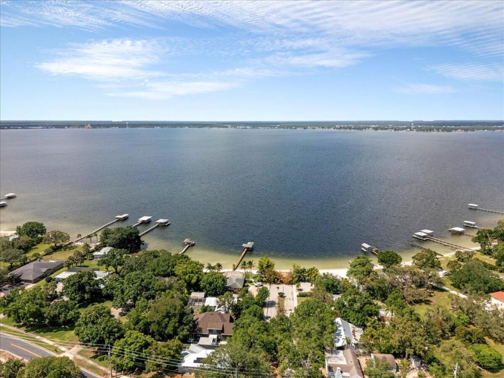 LAKEVIEW PLACE - Residential