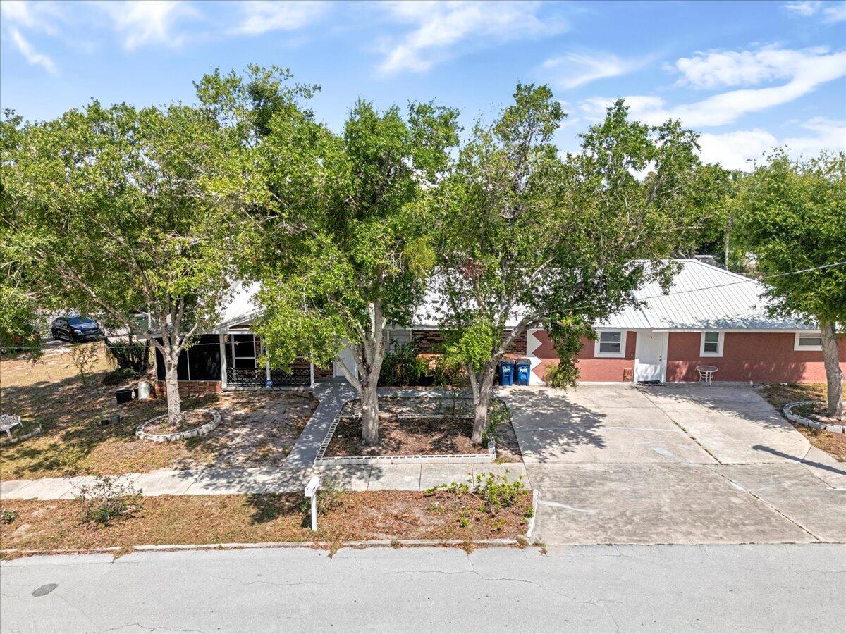 LAKEVIEW PLACE - Residential