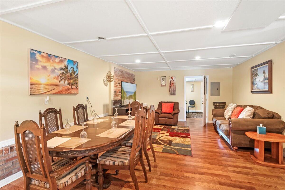 LAKEVIEW PLACE - Residential