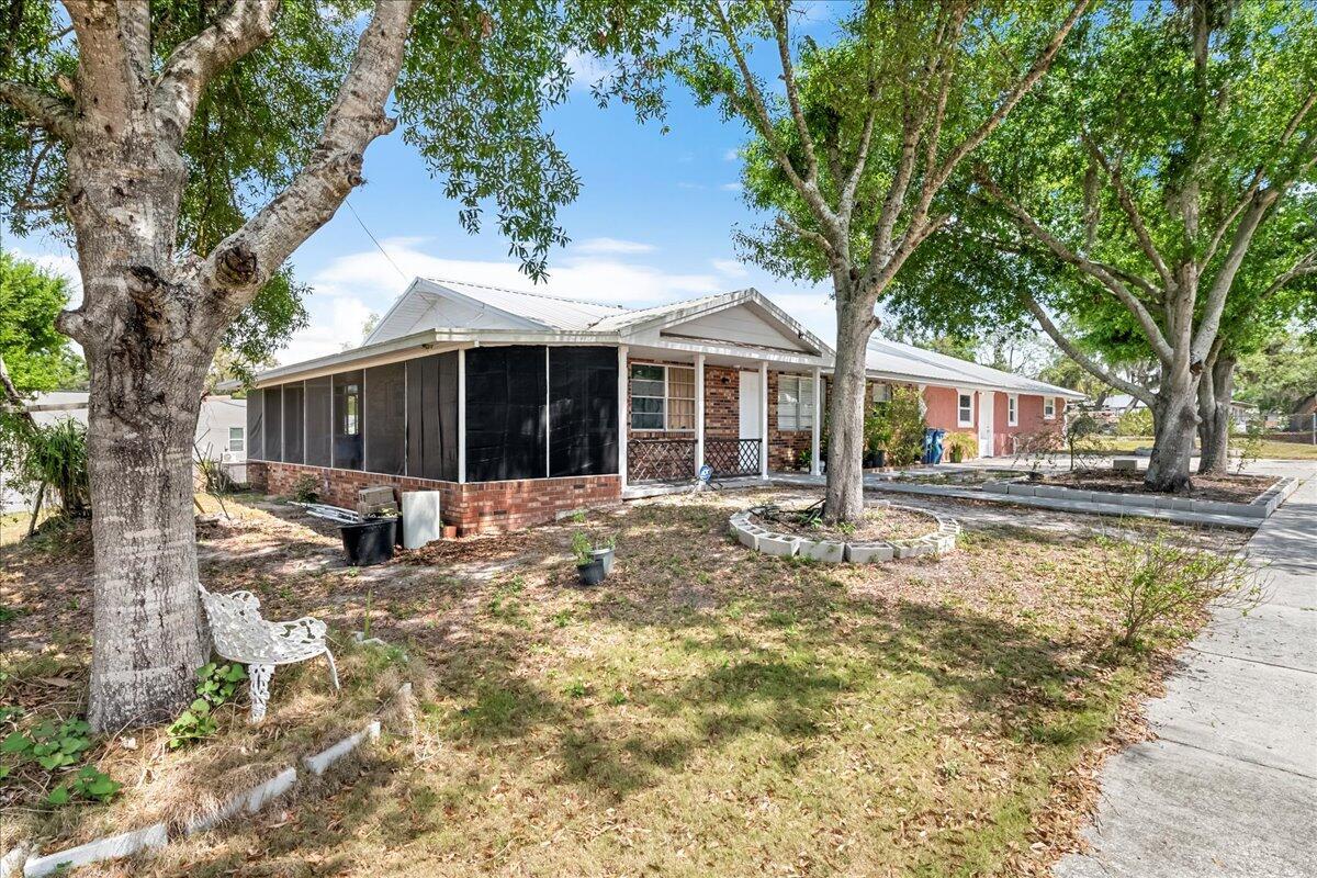 LAKEVIEW PLACE - Residential