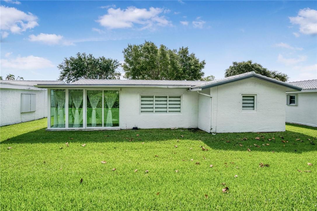 Lauderdale West Sec 4 88- - Residential