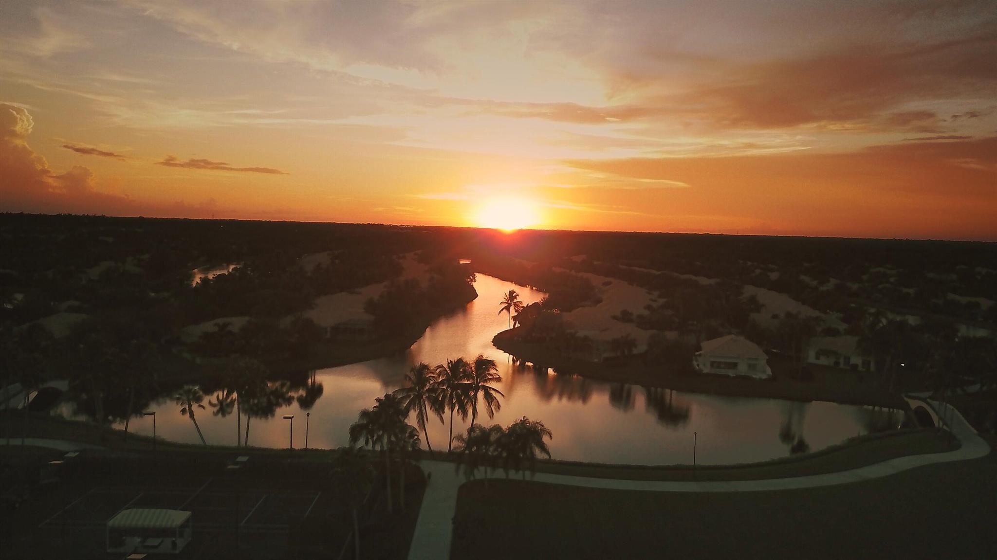 RIVERWALK 2 - Residential