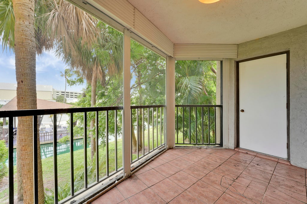 Photo of 890 N FEDERAL Highway #208, Lantana, FL 33462 (MLS # B26077881)