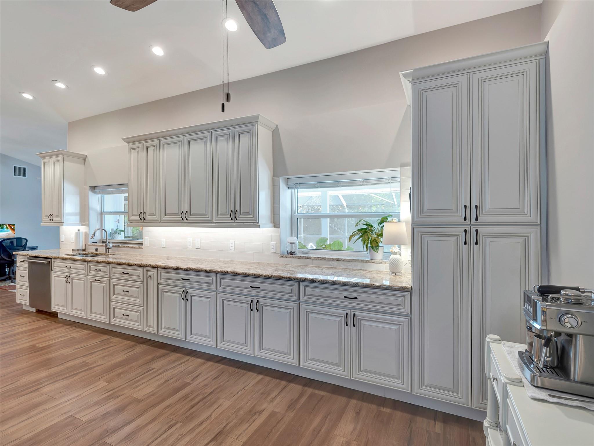 Coral Wind - Residential