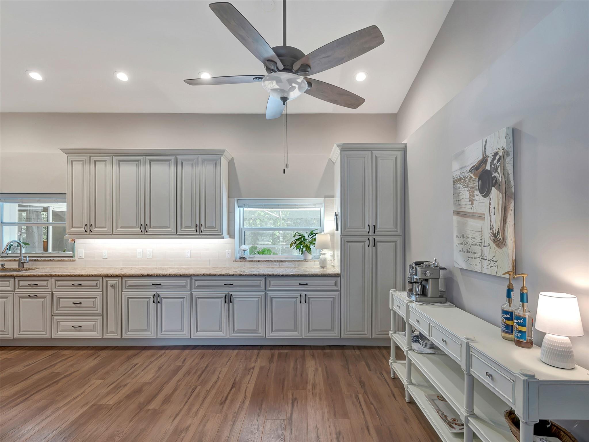 Coral Wind - Residential