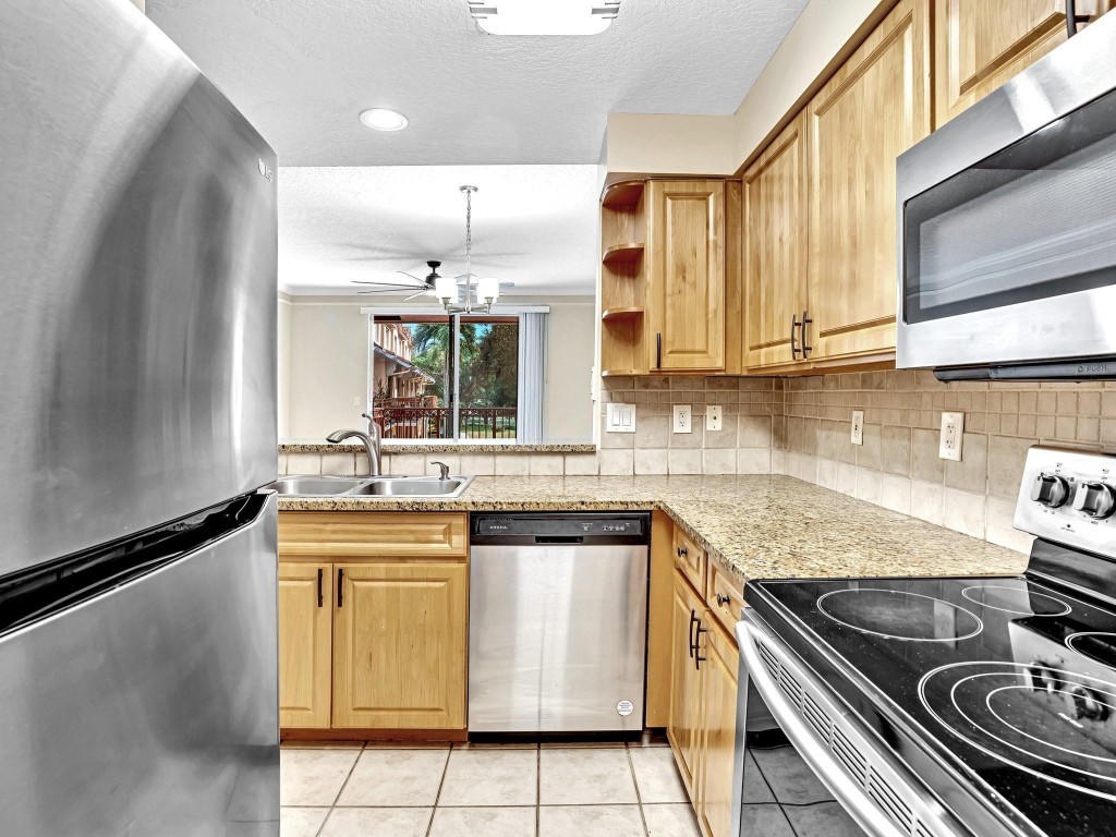 TIERRA VERDE AT DELRAY BEACH - Residential Lease