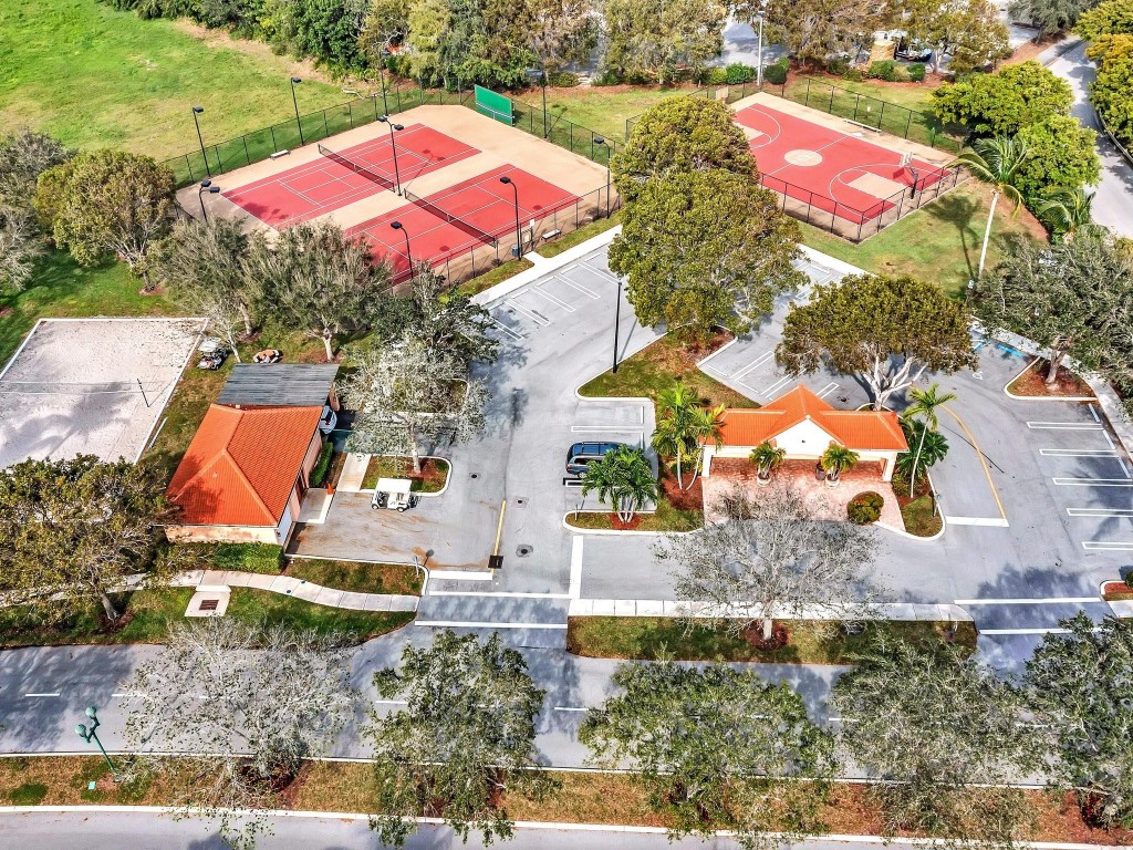 TIERRA VERDE AT DELRAY BEACH - Residential Lease