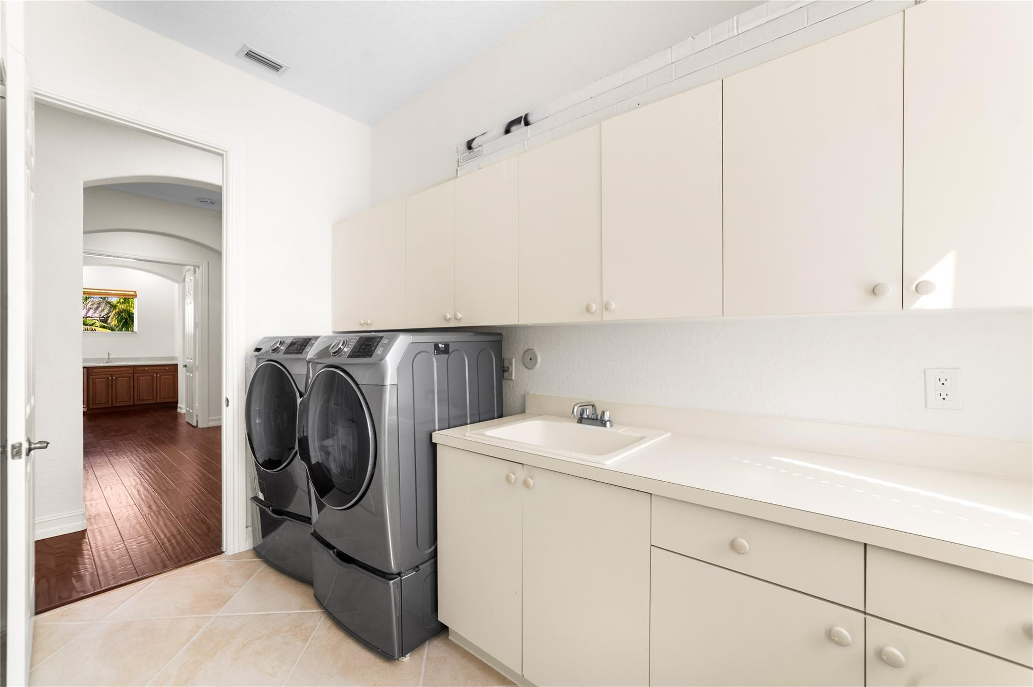 HERON BAY - Residential