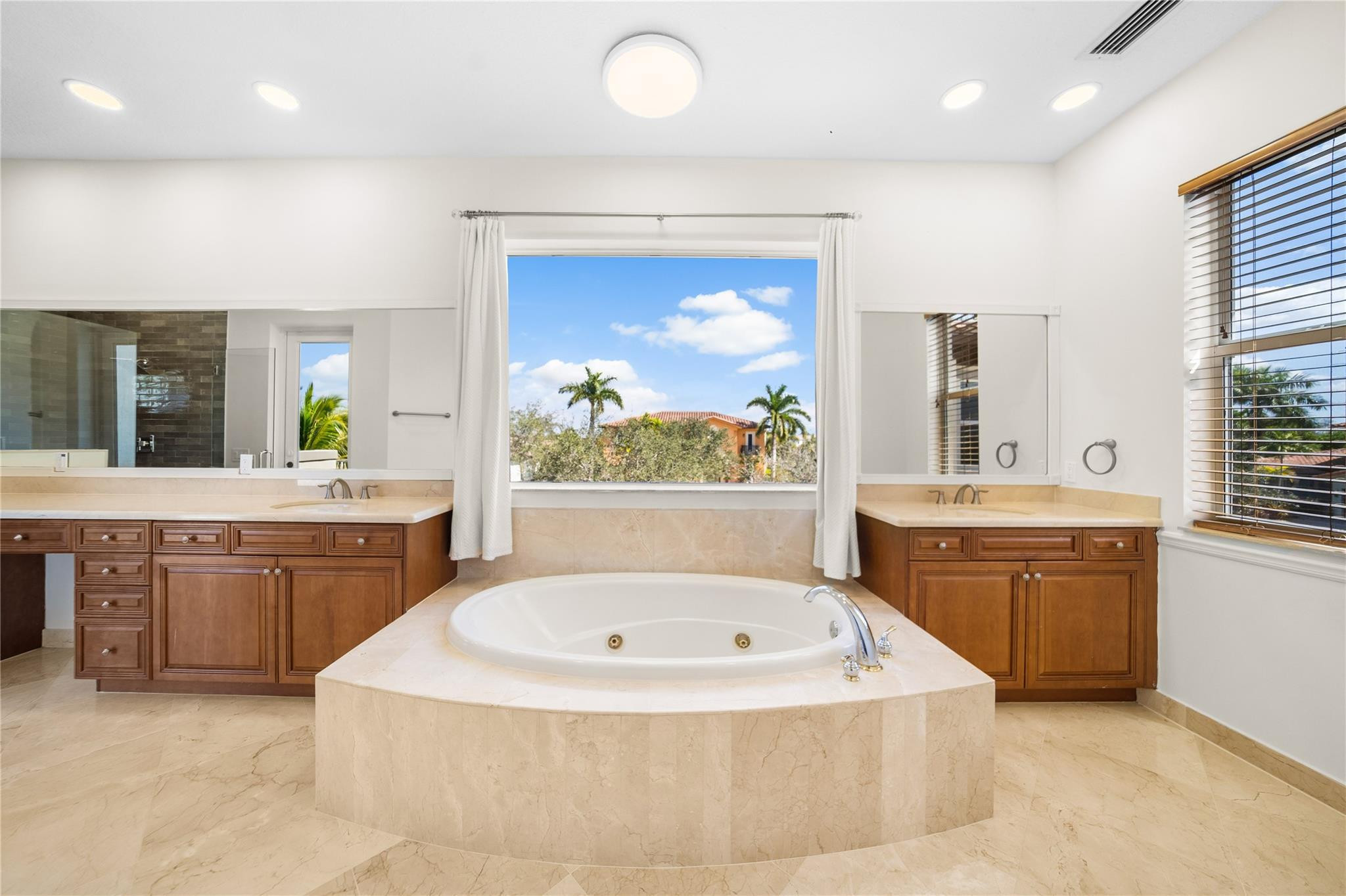 HERON BAY - Residential