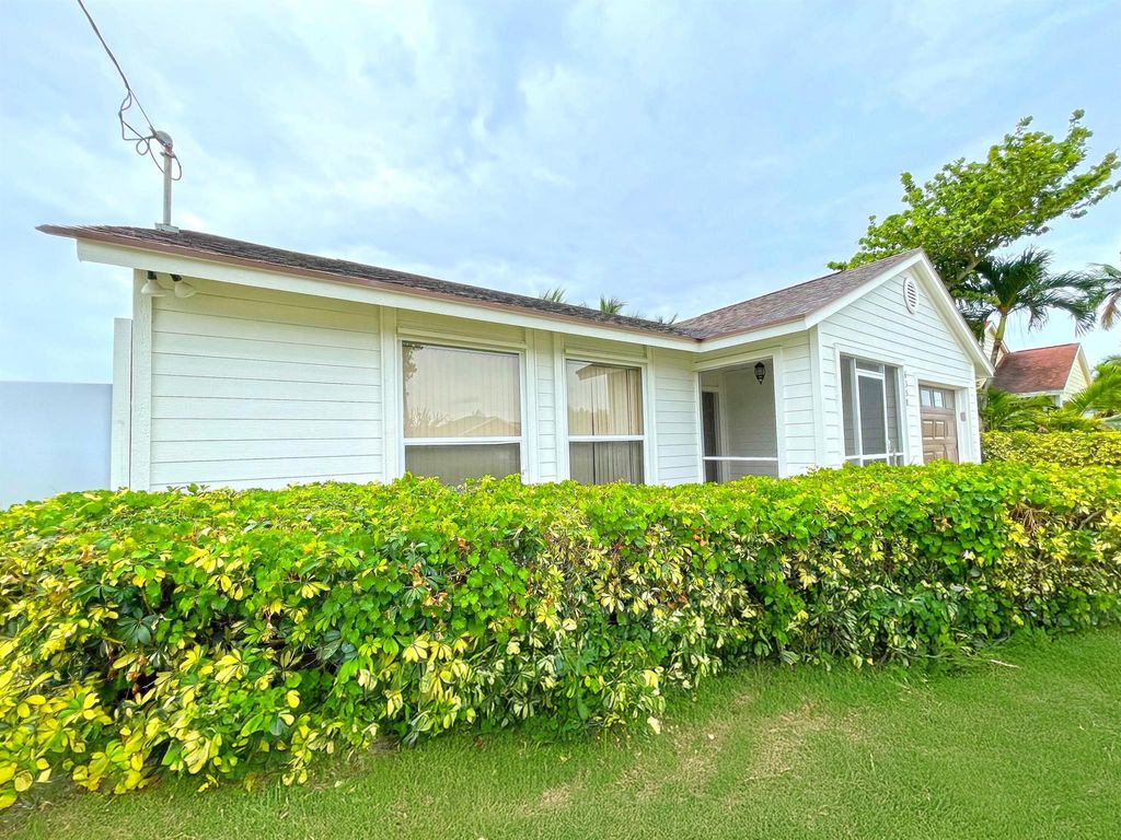 Photo of 6358 Barbara Street, Jupiter, FL 33458 (MLS # R11090750)