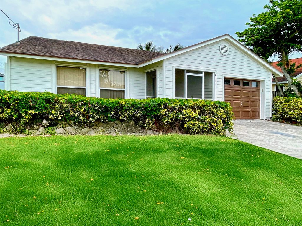 Photo of 6358 Barbara Street, Jupiter, FL 33458 (MLS # R11090750)