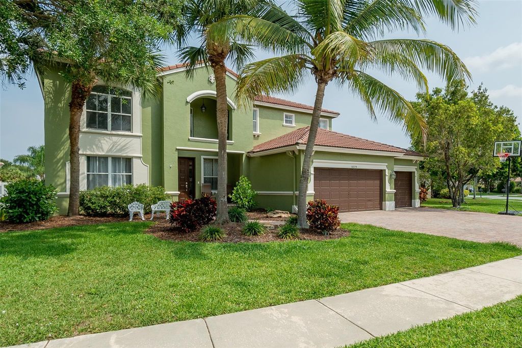 Photo of 6379 C Durham Drive, Lake Worth, FL 33467 (MLS # F10441145)