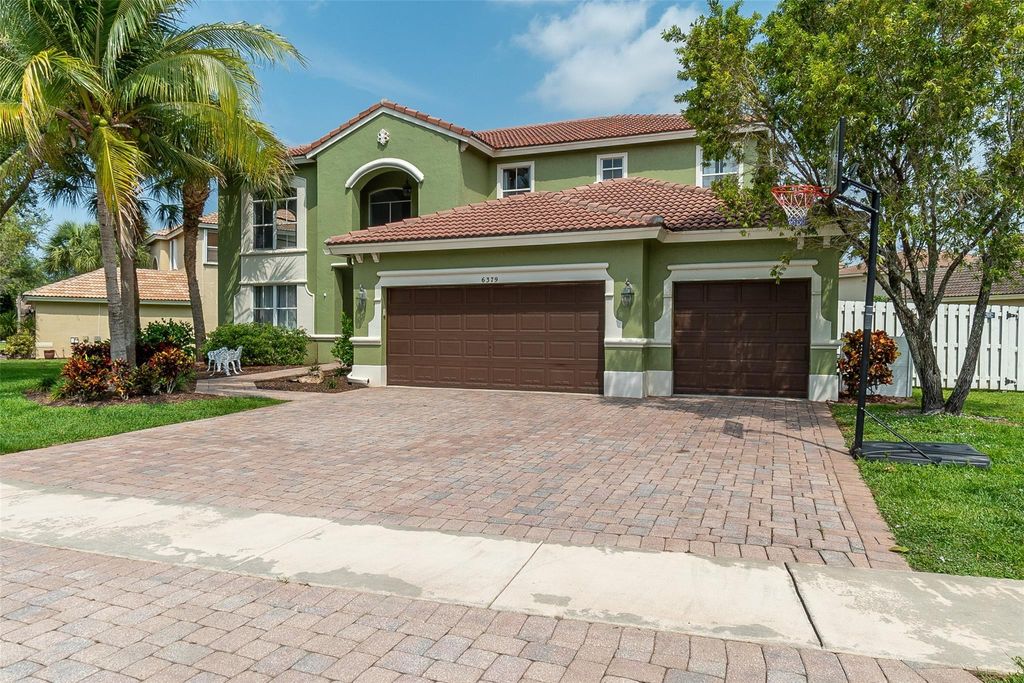 Photo of 6379 C Durham Drive, Lake Worth, FL 33467 (MLS # F10441145)