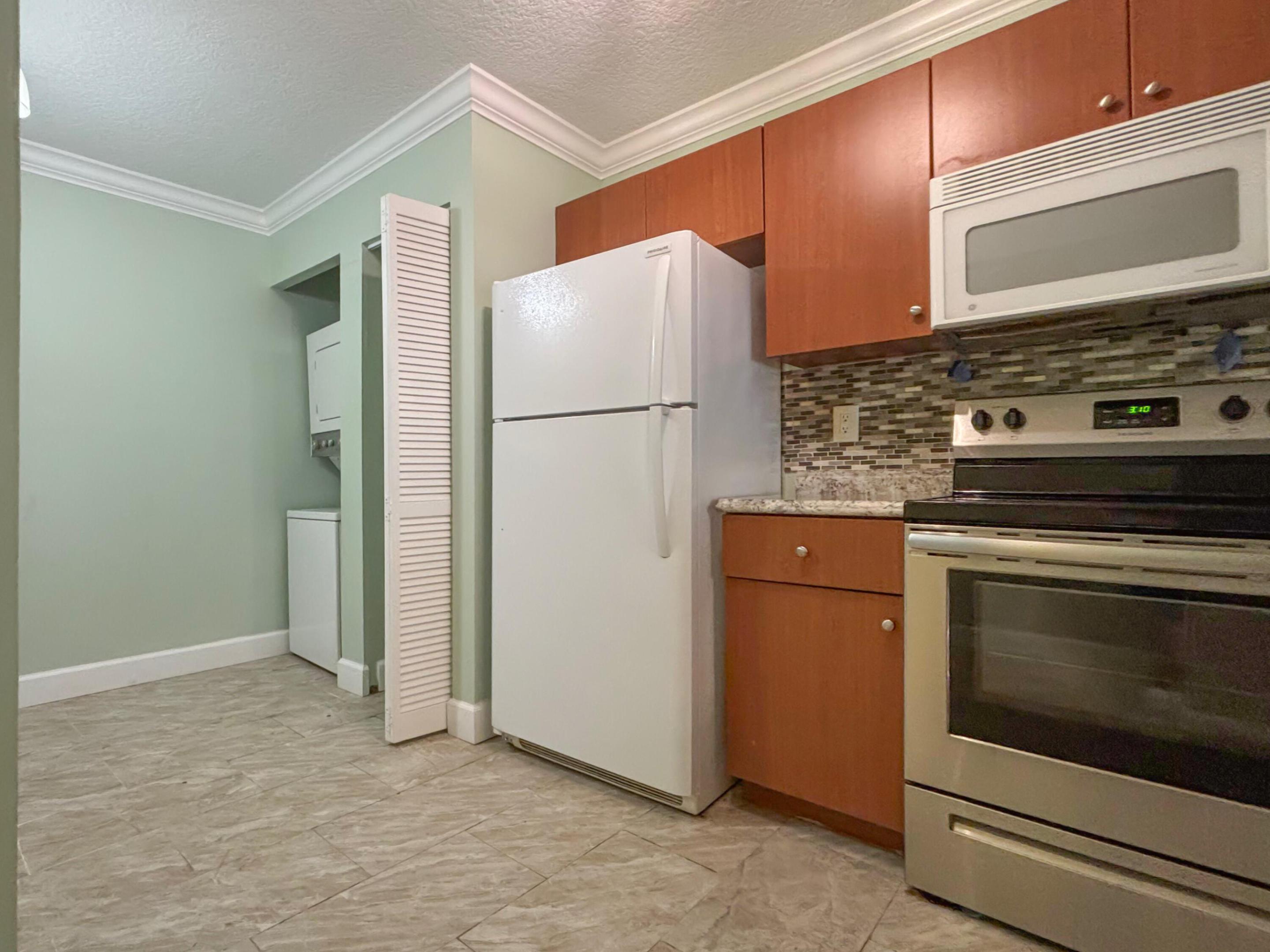 GLENWOOD SUBDIVISION - Residential Lease