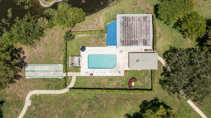 Briarwood Club 3 Condo - Residential