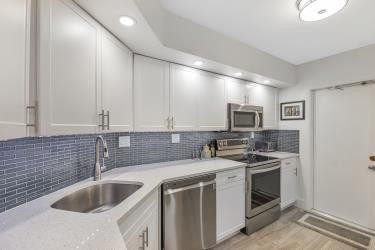 Briarwood Club 3 Condo - Residential