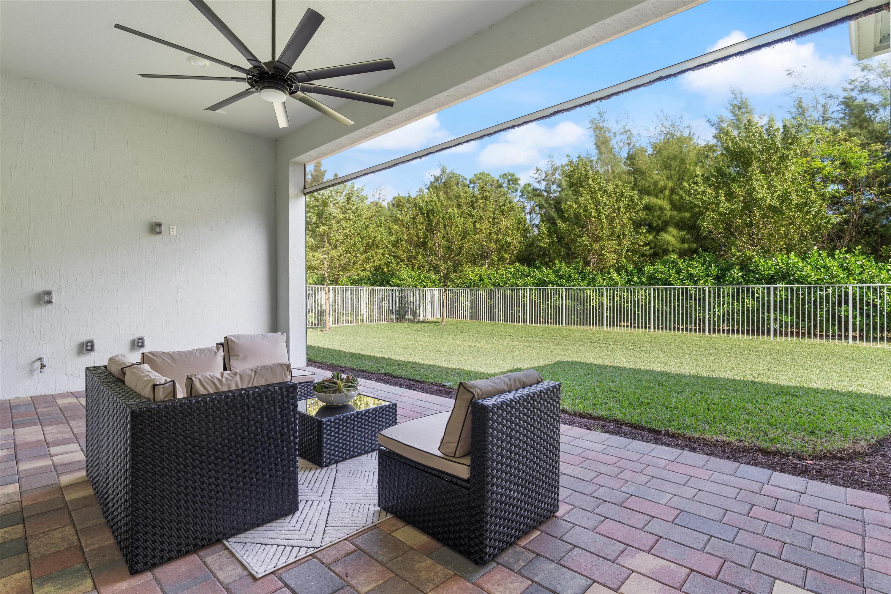 WINDSONG ESTATES - Residential