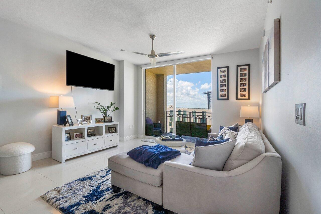 550 Okeechobee Boulevard 1112