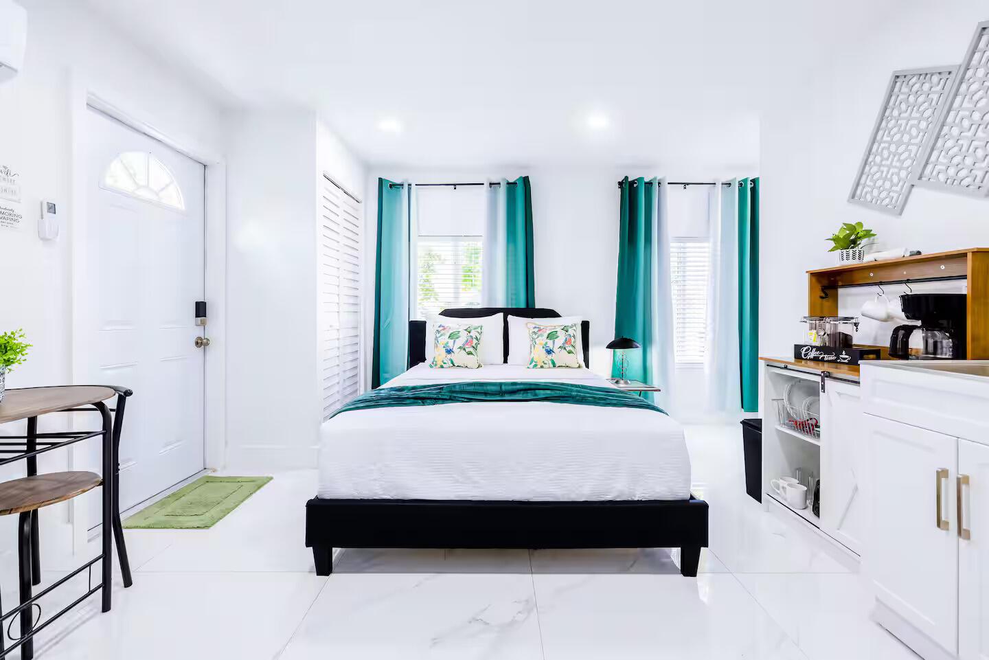 FLAGLER GROVE MANOR - Residential Lease