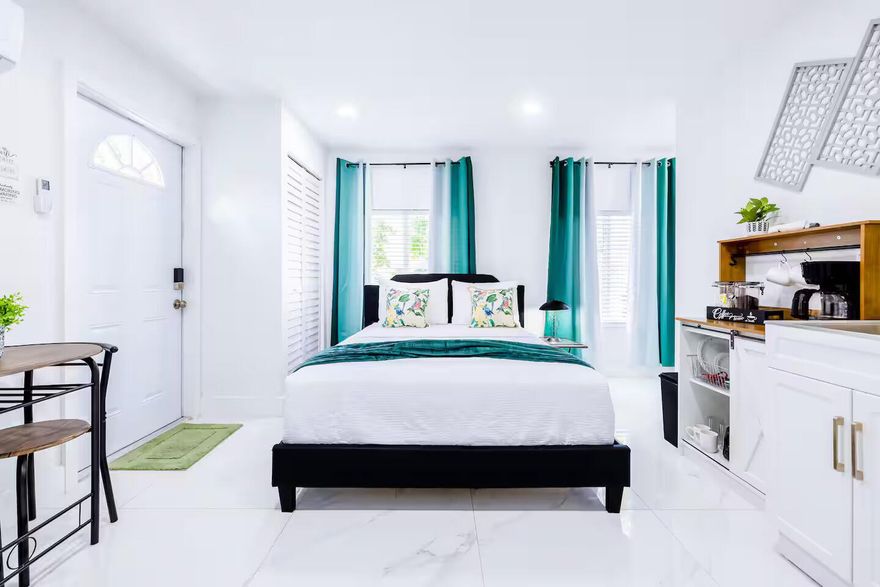 Charming efficiency located in the Flagler neighborhood of Miami. Enjoy a private and comfortable space with easy access to Downtown Miami, Coral Gables, and Miami International Airport. Close to public transportation, shops, and dining, Ideal for convenient city living. Utilities included, assigned parking and rapid approval!!