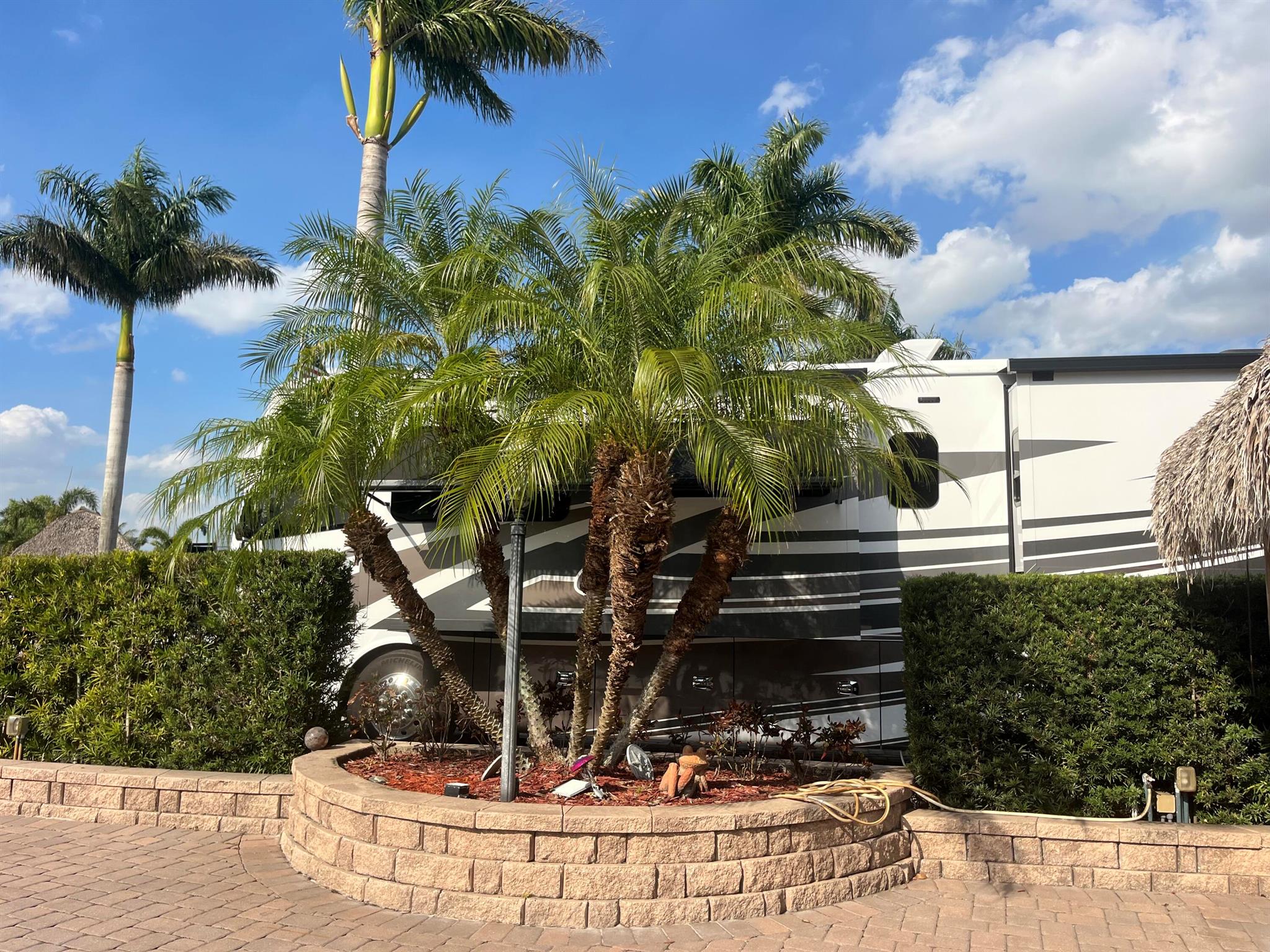 OUTDOOR RESORTS AT ST LUC - Land