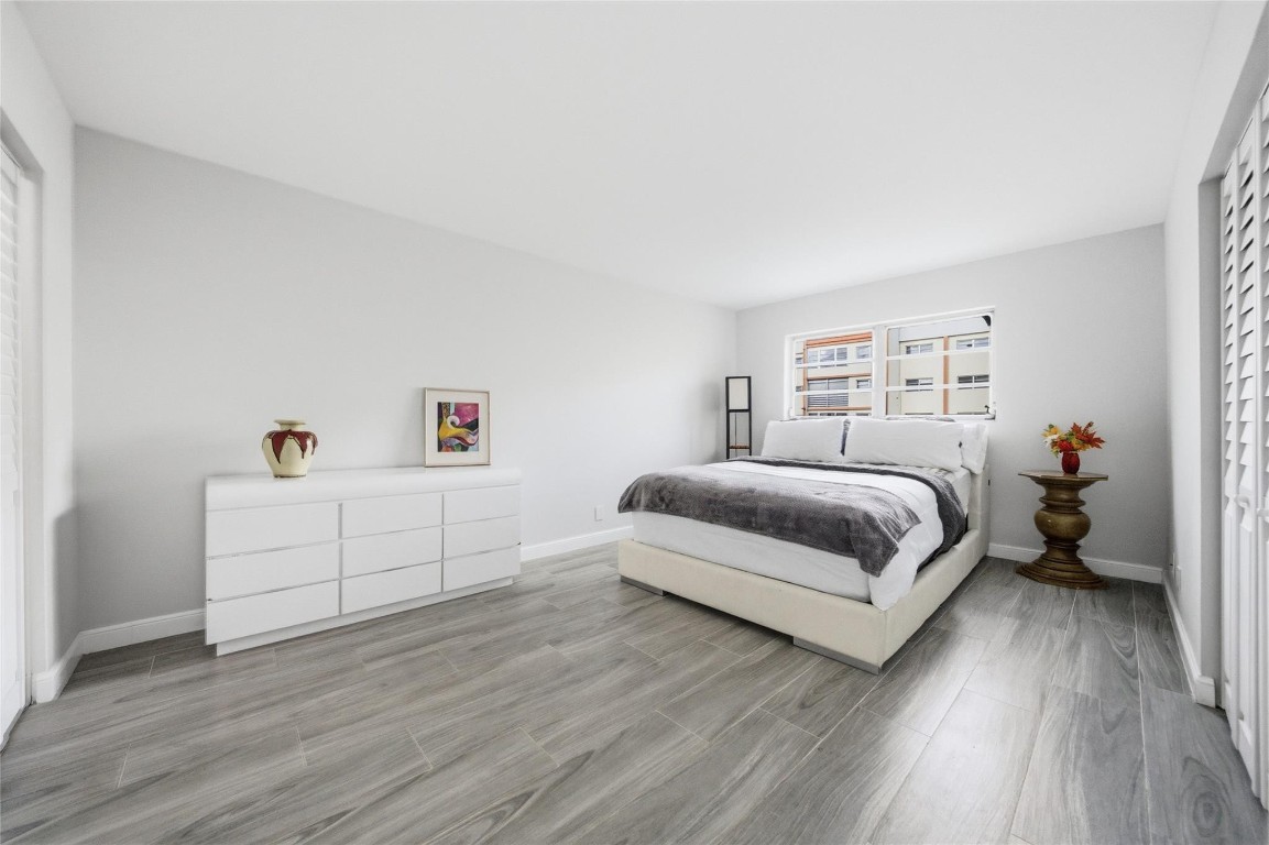 CYPRESS TREE CONDO BLDG 1 - Residential