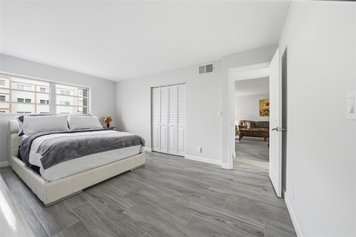 CYPRESS TREE CONDO BLDG 1 - Residential