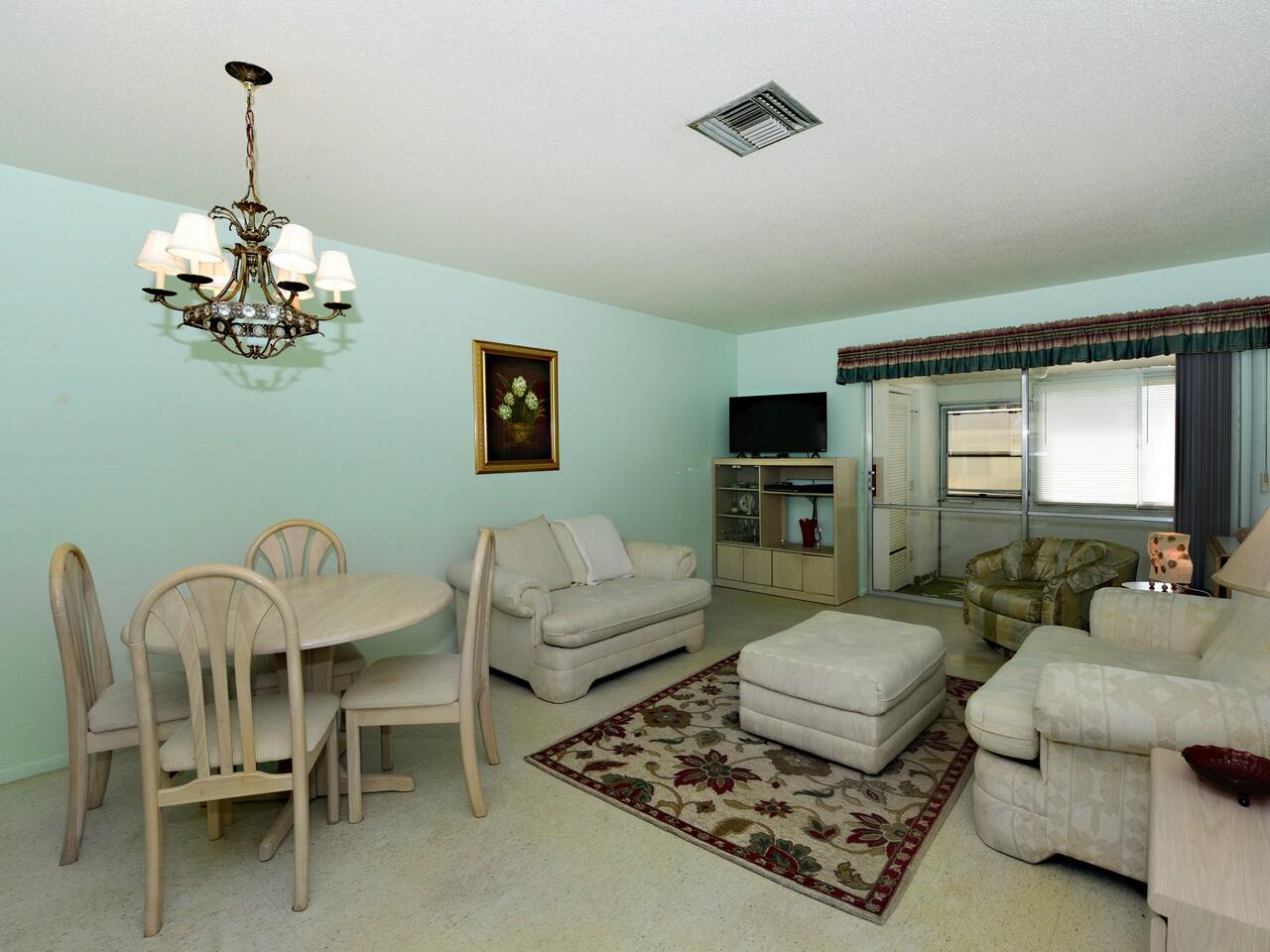 2789 Ashley Drive W B