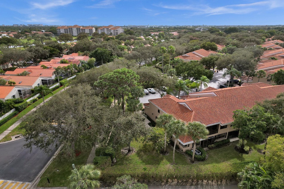 FAIRWAYS - Residential
