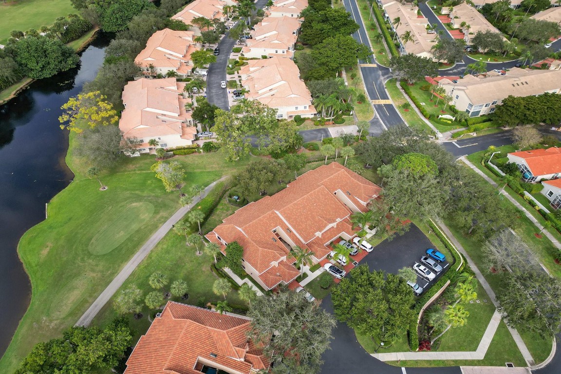 FAIRWAYS - Residential