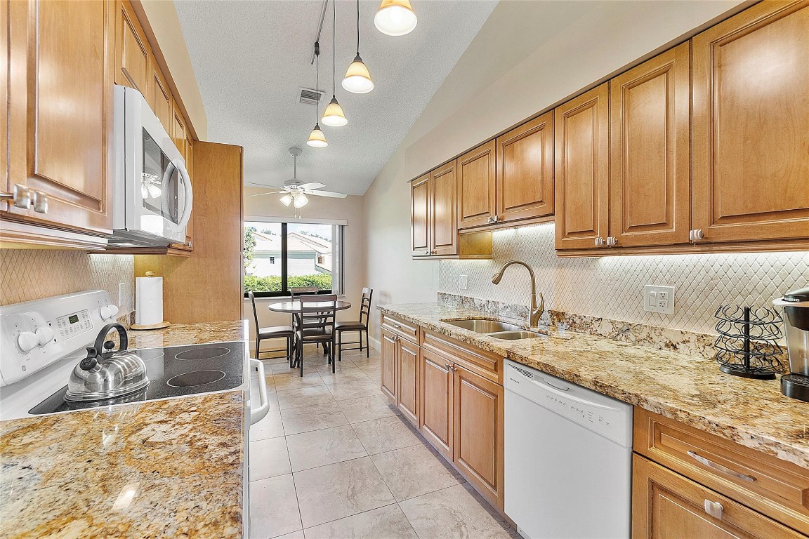 FAIRWAYS - Residential