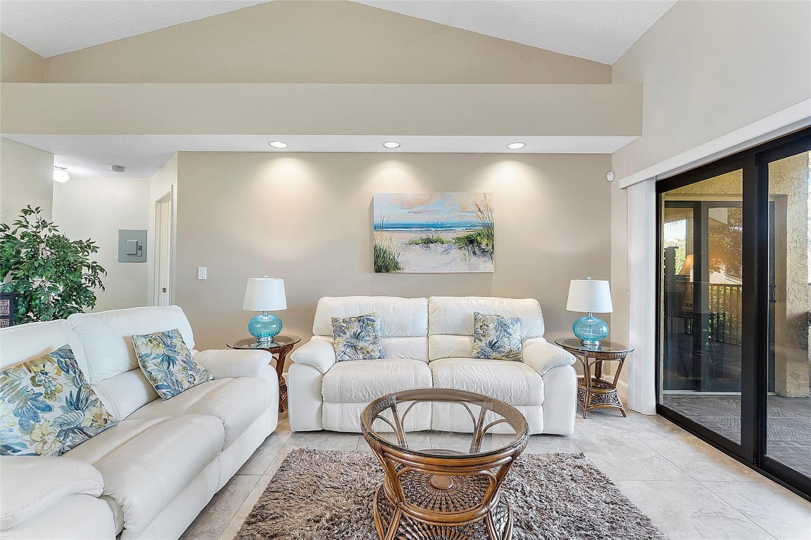 FAIRWAYS - Residential