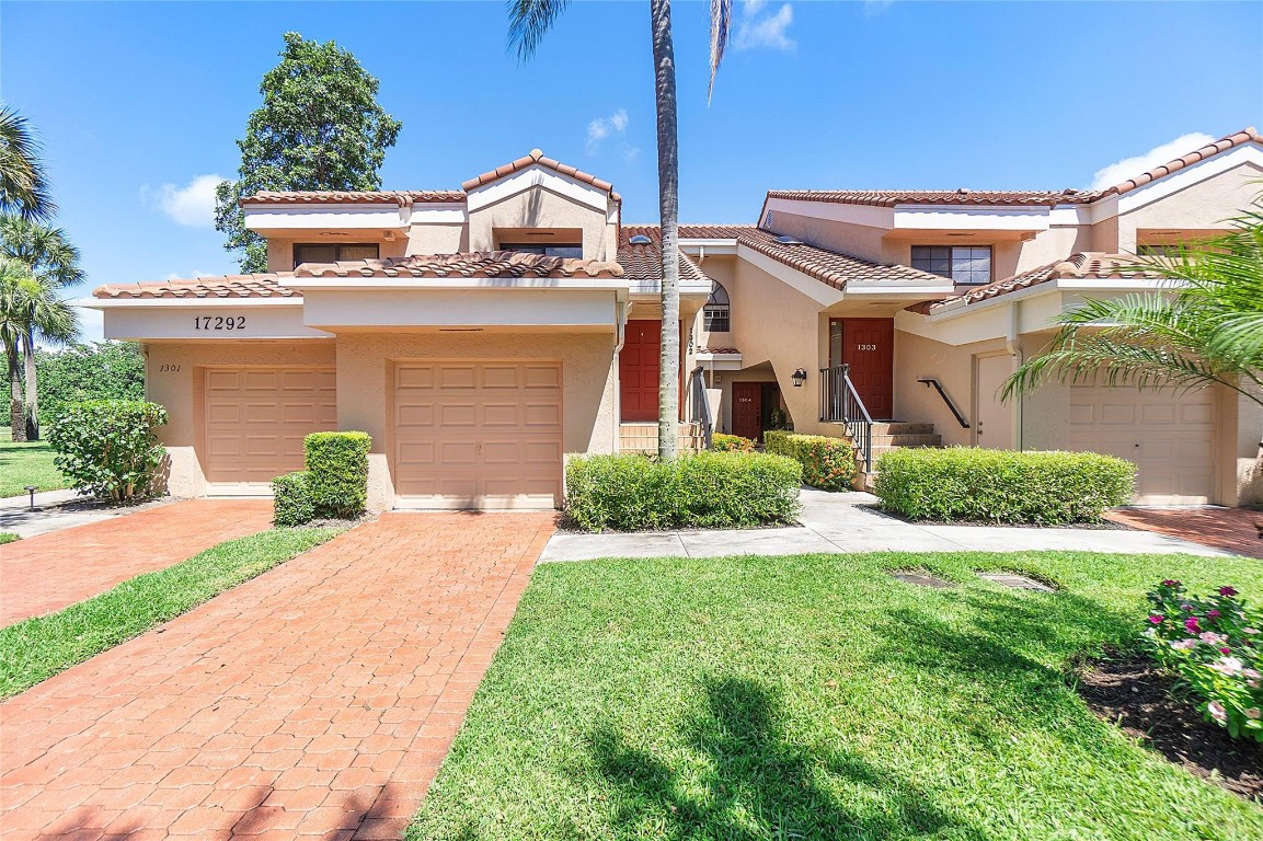 FAIRWAYS - Residential