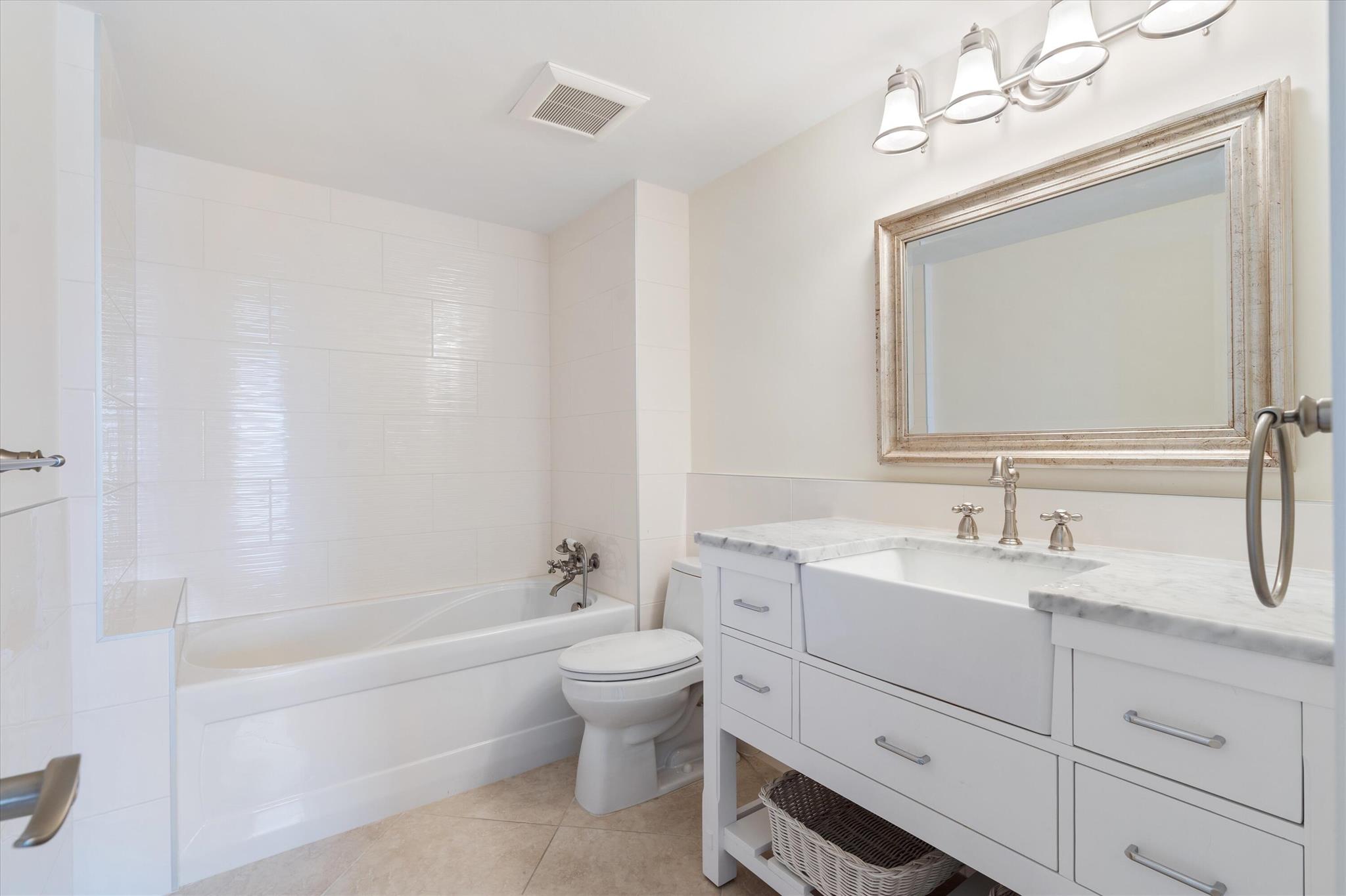 BAR HARBOUR CONDO - Residential