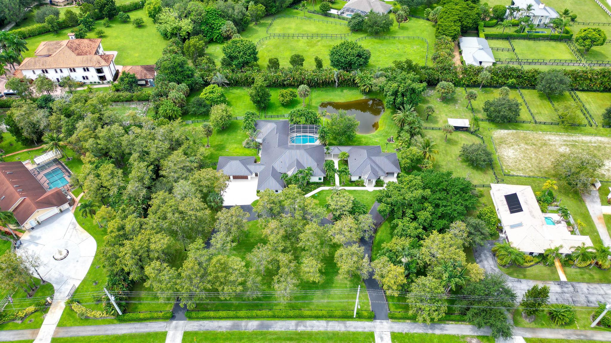 PADDOCK PARK 2 OF WELLING - Residential