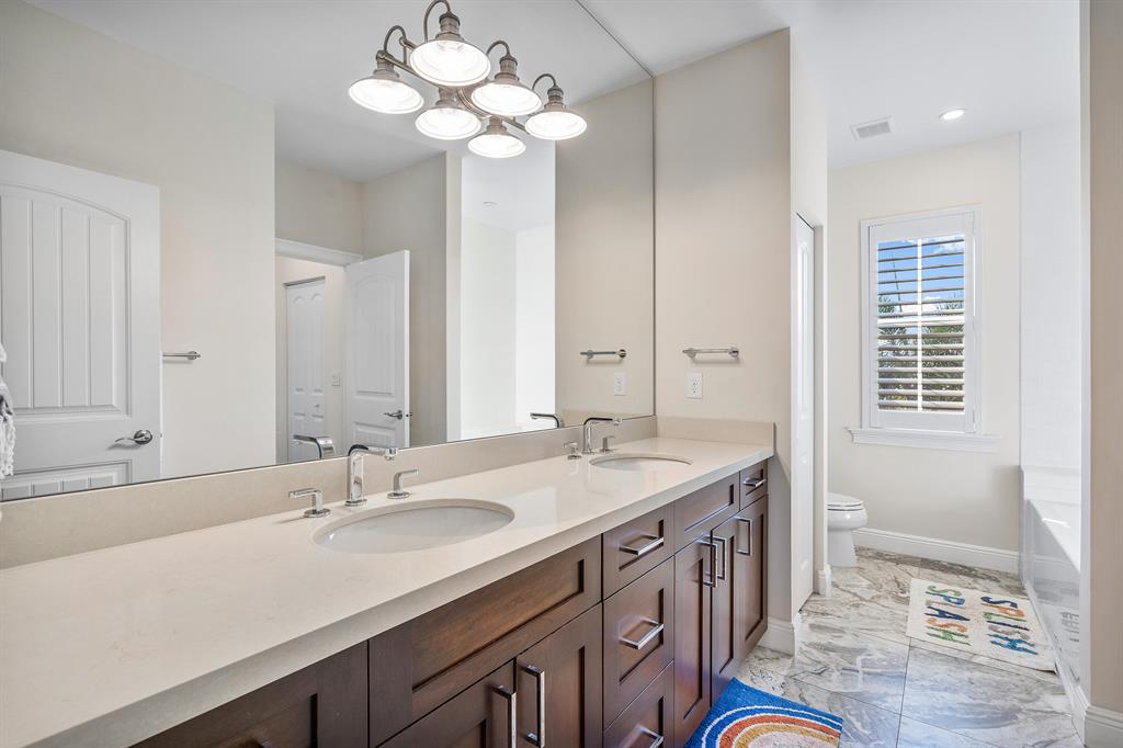 BOCA VILLAS - Residential