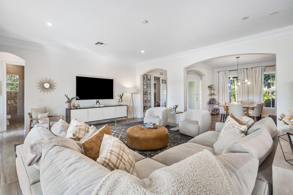 BOCA VILLAS - Residential