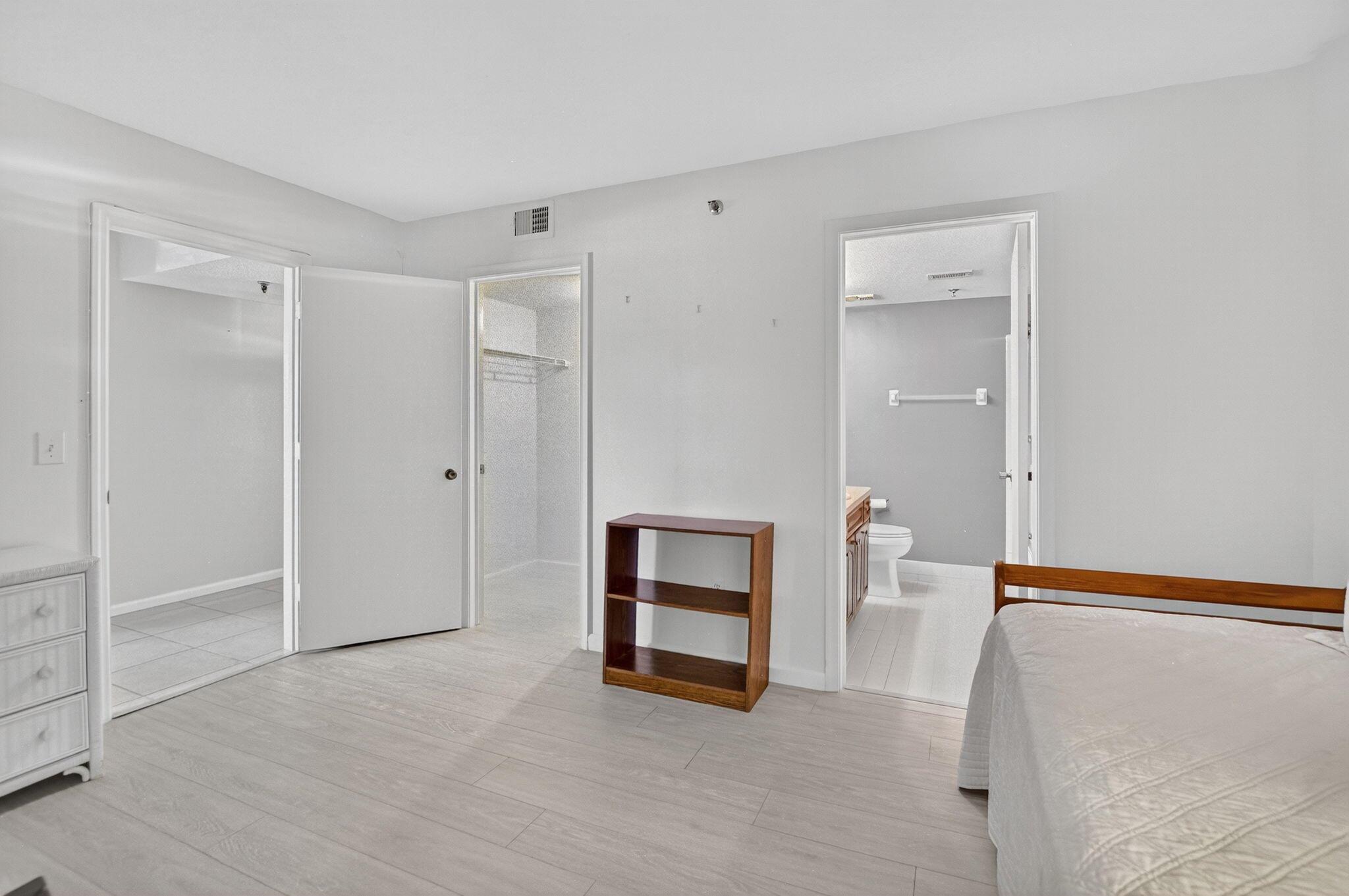 PATIOS OF BOCA BARWOOD - Residential