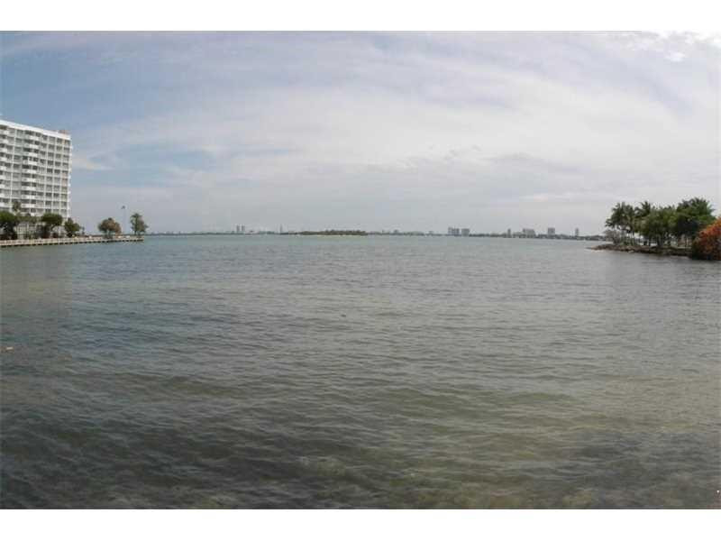 1900 N Bayshore Drive 2609