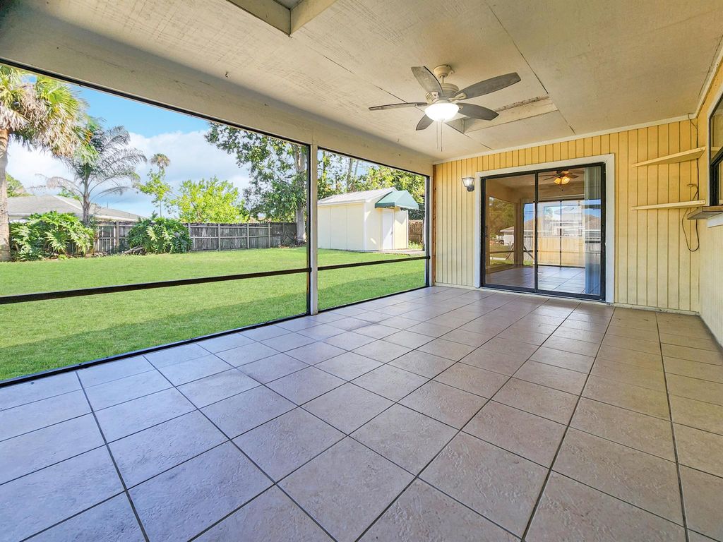 Photo of 914 SW John Maccormack Ter, Port Saint Lucie, FL 34953 (MLS # R10986166)
